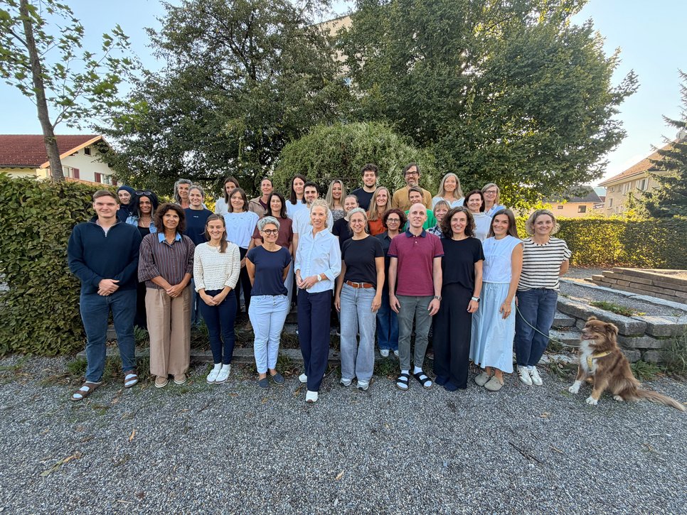 Lehrerinnenfoto_26_27
