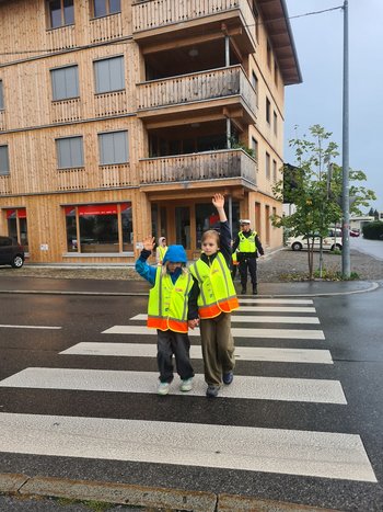 Polizeibesuch1a26C